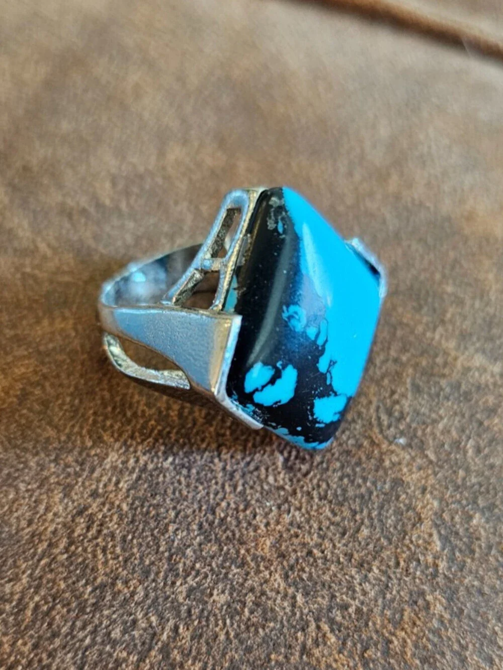 Vintage Mid Century mens Sz 9 Bohemian Style Faux Turquoise Square Ring